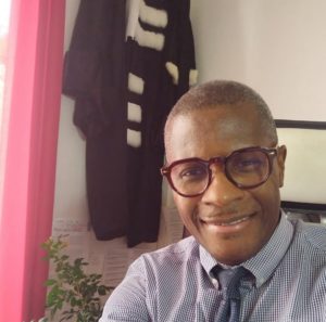 Joël Sylvestre du mouvement convergence candidat aux prochaines municipales à Baie-Mahault appelle à « arrêter le bluff ».