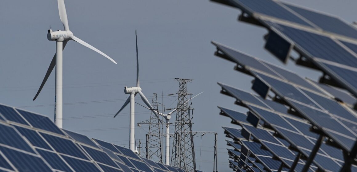 Investissements records en 2024 dans la transition énergétique