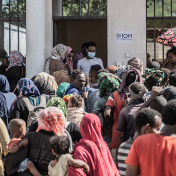 Un nouveau record de 110 millions de personnes déplacées de force Un nouveau record de 110 millions de personnes déplacées de force