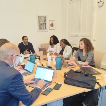 Le directeur de L’Agence mobilité Ladom réunit le 24 janvier 2024 à Paris les associations de Guadeloupe et 4 autres départements ultramarins, spécialisées sur le « retour au pays » pour travailler au lancement du Passeport pour le retour. Photo : X Saïd Ahamada Le directeur de L’Agence mobilité Ladom réunit le 24 janvier 2024 à Paris les associations de Guadeloupe et 4 autres départements ultramarins, spécialisées sur le « retour au pays » pour travailler au lancement du Passeport pour le retour. Photo : X Saïd Ahamada