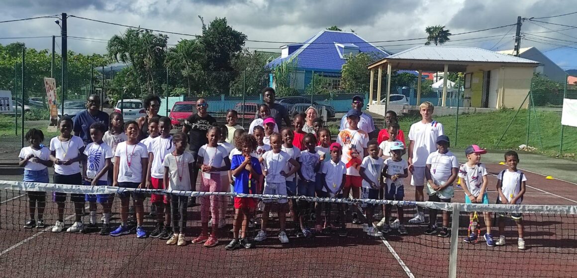 L'association Gwo kako et la ville de Sainte-Rose ont organisé une action de promotion de la santé et du bien-être intitulée "santé bouger" à laquelle plus de 90 enfants ont participé. Photo : FB Ville de Sainte-Rose 971