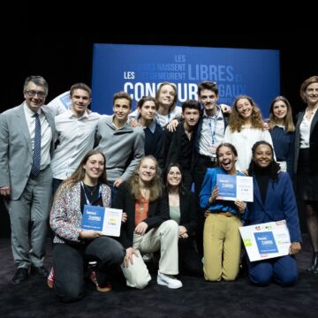 Noélyn Cairo a remporté le 2e prix du concours de plaidoiries des lycéens sur les droits de l’homme organisé par le Mémorial de Caen en Normandie le 15 mars. Photo : Mémorial Caen Noélyn Cairo a remporté le 2e prix du concours de plaidoiries des lycéens sur les droits de l’homme organisé par le Mémorial de Caen en Normandie le 15 mars. Photo : Mémorial Caen