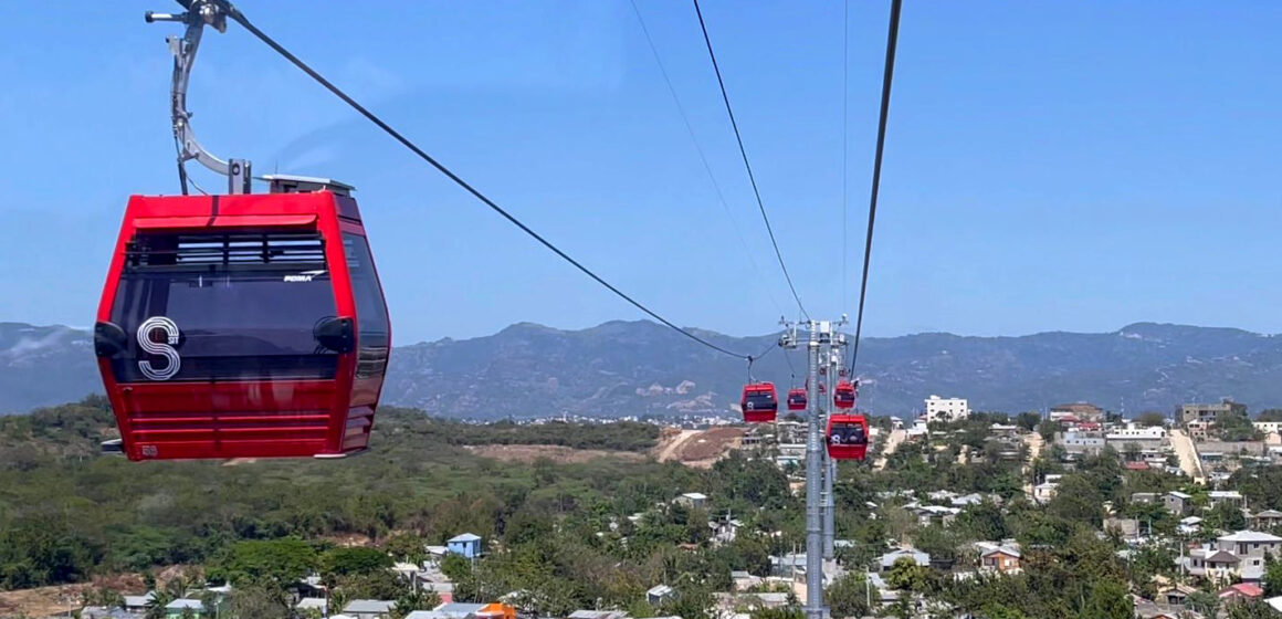 Le dimanche 17 mars, la ville de Santiago de los Caballeros a célébré l'inauguration de son tout premier téléphérique (le 3e téléphérique du pays) Le dimanche 17 mars, la ville de Santiago de los Caballeros a célébré l'inauguration de son tout premier téléphérique (le 3e téléphérique du pays)