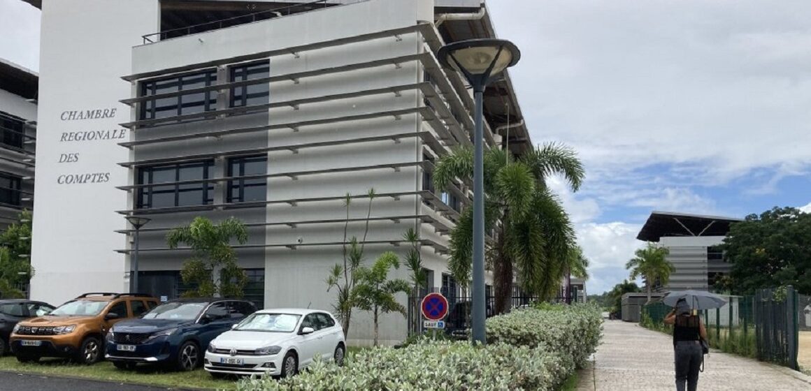 Siège de la Chambre régionale des comptes, Les Abymes, Guadeloupe Siège de la Chambre régionale des comptes, Les Abymes, Guadeloupe