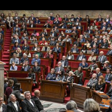 Le Premier ministre Sébastien Lecornu prononce son discours de déclaration de politique générale, mardi 14 octobre 2025 devant les députés et les nouveaux ministres à l’Assemblée nationale à Paris. Photo : Isa Harsin / Sipa Le Premier ministre Sébastien Lecornu prononce son discours de déclaration de politique générale, mardi 14 octobre 2025 devant les députés et les nouveaux ministres à l’Assemblée nationale à Paris. Photo : Isa Harsin / Sipa