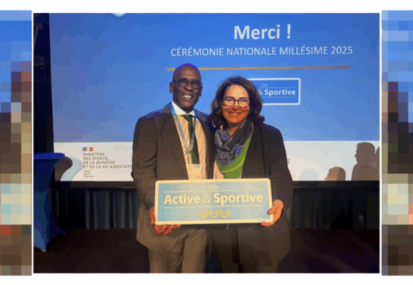 Harry Durimel, maire de Pointe-à-Pitre, reçoit le label "Ville active et sportive" lors de la cérémonie de remise à Nice, le 30 octobre. Photo : Ville de Pointe-à-Pitre