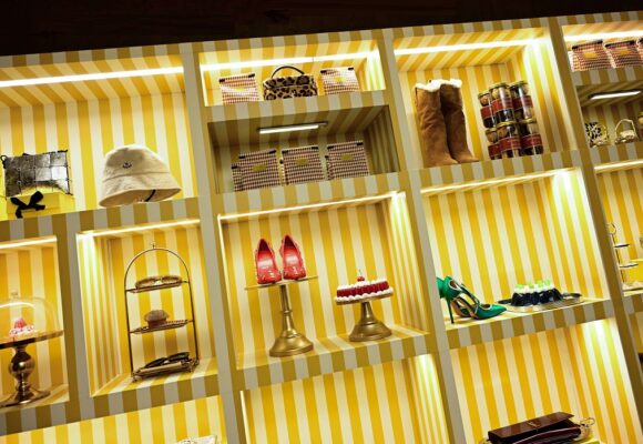 Photo d'illustration de produits de luxe. Rommel Demano/BFA.com/Shutterstock Photo d'illustration de produits de luxe. Rommel Demano/BFA.com/Shutterstock