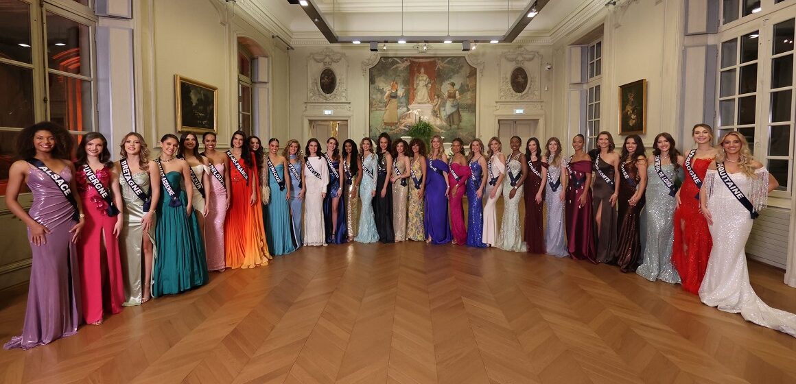 Photo des candidates qui illustre l’annonce de la diffusion de Miss France 2026, samedi 6 décembre sur TF1. Photo : Miss France